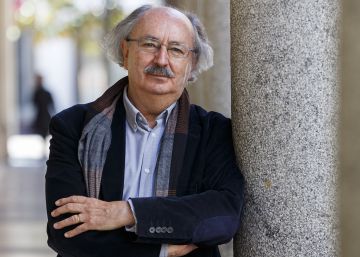 El Reina Sofía consagra el clasicismo poético de Antonio Colinas