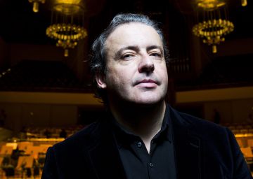 Juanjo Mena debuta al frente de la Filarmónica de Berlín Juanjo Mena debuta al frente de la Filarmónica de Berlín