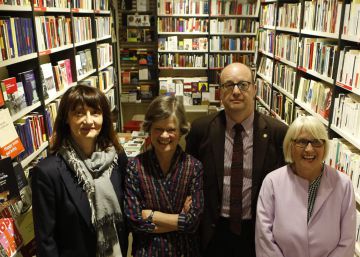 Cuatro editores abordan el futuro de los libros