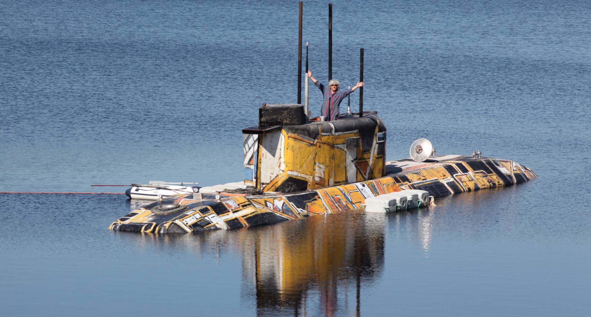 Ponomarev en su submarino. Ponomarev en su submarino.
