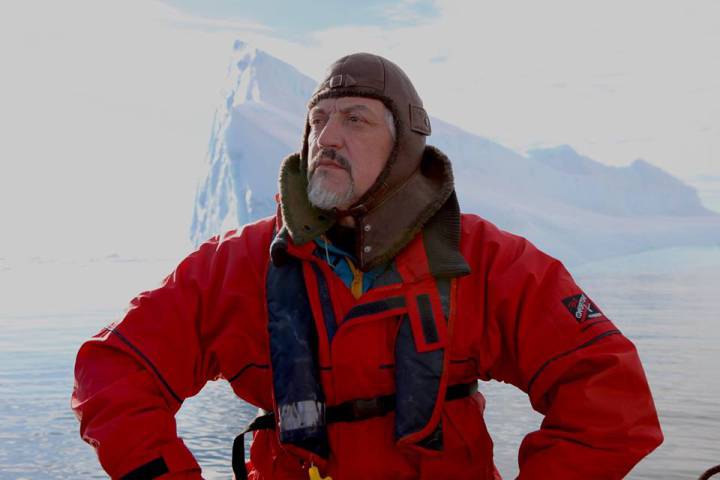 Ponomarev, en la Antártida. Ponomarev, en la Antártida.