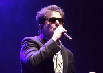 Calamaro, su dinero se lo gasta en elegancia