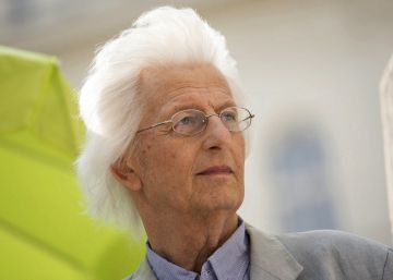 Muere el escritor húngaro Péter Esterházy a los 66 años Muere el escritor húngaro Péter Esterházy a los 66 años