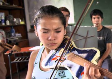 La basura se hace música en Paraguay
