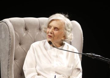 Poniatowska: “Platico poco con los políticos, sobre todo si son del PRI”