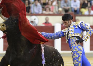 ¡Nos han roto el futuro…!