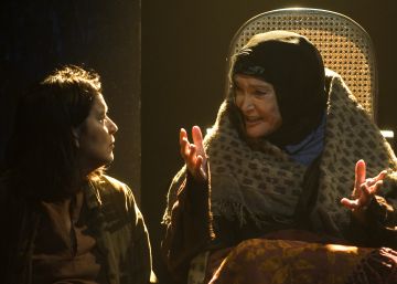 Núria Espert pone el alma de una madre al horror de la guerra