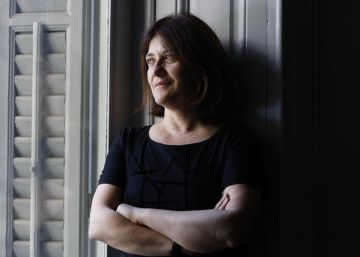 La escritora Rosa Ribas cierra su trilogía con la España de los 50