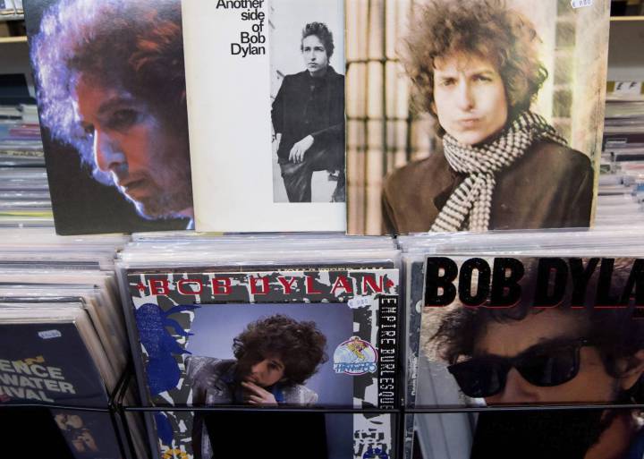 Bob Dylan, ¿un Nobel de literatura para un cantante? Bob Dylan, ¿un Nobel de literatura para un cantante?