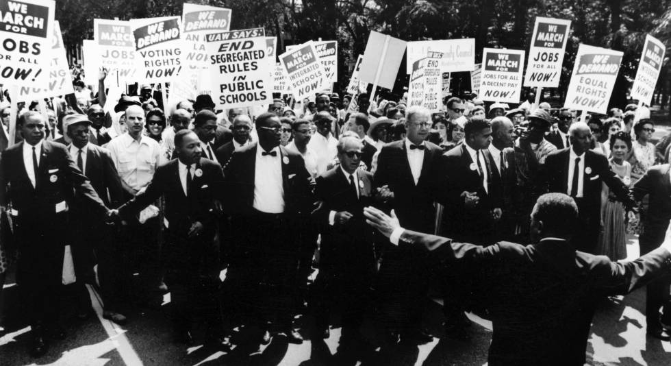 Martin Luther King Jr en una manifestación por la igualdad de derechos de agosto de 1963 en Washington. 