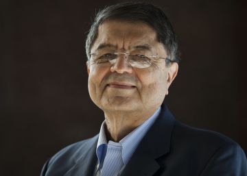 Sergio Ramírez: “La comida de los aviones es lo peor y Rubén Darío pensaría lo mismo”