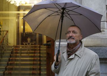El lobo Falcó, la última criatura de Pérez-Reverte, se presenta al público El lobo Falcó, la última criatura de Pérez-Reverte, se presenta al público