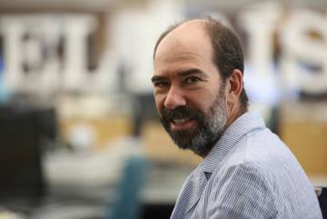 Jaime Rosales, en la redacción de EL PAÍS, en mayo de 2014.