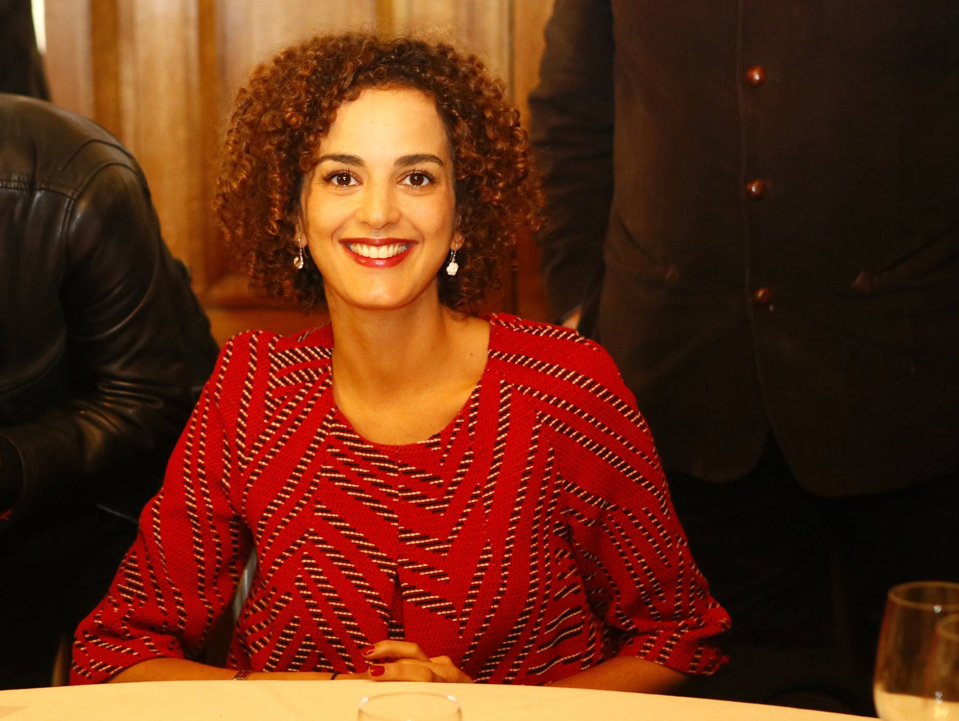 La escritora Leïla Slimani, en el restaurante de París donde se entrega el Premio Goncourt. La escritora Leïla Slimani, en el restaurante de París donde se entrega el Premio Goncourt.