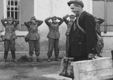 Deportados franceses vuelven a Francia en 1945.