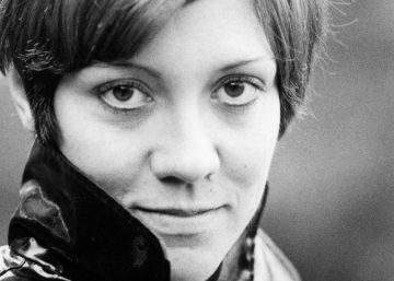 Una escritora sin anteojeras Una escritora sin anteojeras