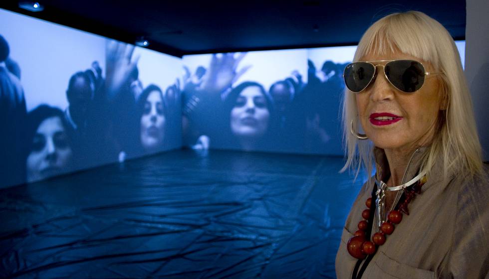 Marta Minujín, en el Centro Andaluz de Arte Contemporáneo, Sevilla, en 2010.  rn 