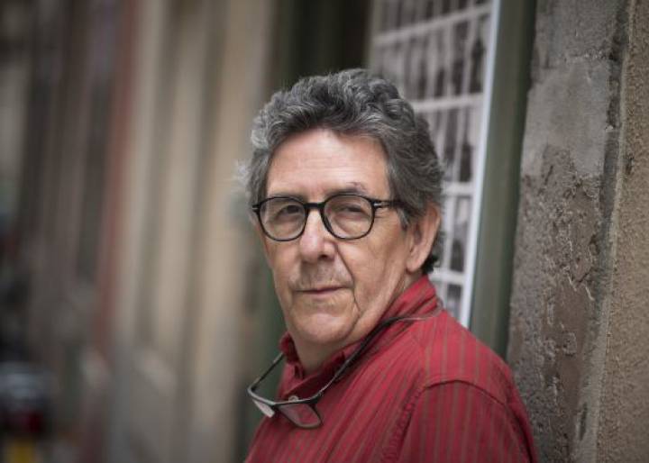 Paco Camarasa: “Ni un comisario ni un librero se jubilan. Nunca” Paco Camarasa: “Ni un comisario ni un librero se jubilan. Nunca”