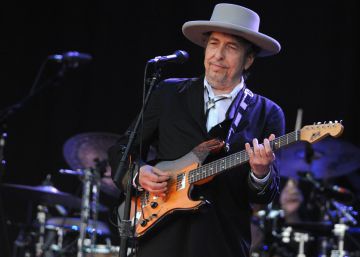 Bob Dylan: “Tenia les mateixes probabilitats de guanyar el Premi Nobel que d’arribar a la lluna” Bob Dylan: “Tenia les mateixes probabilitats de guanyar el Premi Nobel que d’arribar a la lluna”