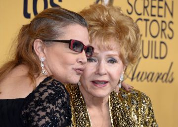 Muere la actriz Debbie Reynolds un día después que su hija, Carrie Fisher Muere la actriz Debbie Reynolds un día después que su hija, Carrie Fisher