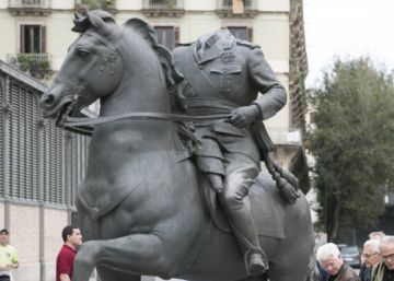 Entre Lenin sin cuerpo y Franco sin cabeza Entre Lenin sin cuerpo y Franco sin cabeza