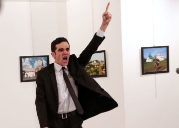 El asesinato del embajador ruso en Turquía, World Press Photo 2017 El asesinato del embajador ruso en Turquía, World Press Photo 2017