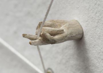 Obra de Nicolás Robbio, expuesta en la muestra 'Ejercicios de resistencia', en La Casa Encendida. Obra de Nicolás Robbio, expuesta en la muestra 'Ejercicios de resistencia', en La Casa Encendida.