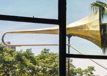 'Sound Mirror' (2016), de Eduardo Navarro, en la Bienal de São Paulo, cortesía de Nara Roesler. 'Sound Mirror' (2016), de Eduardo Navarro, en la Bienal de São Paulo, cortesía de Nara Roesler.