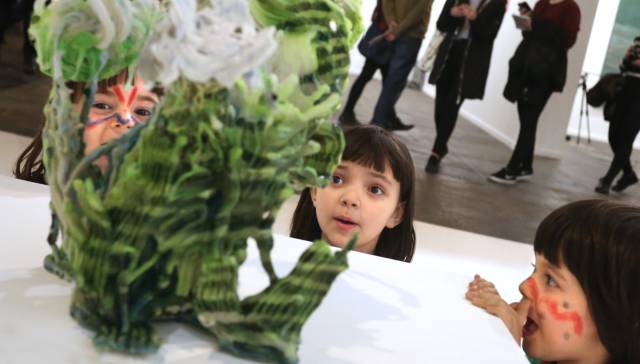 ¿Hasta un niño podría crear arte contemporáneo? Los pequeños de Arco 2017 responden