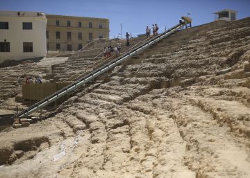 El Teatro Romano de Cádiz emerge del barrio más antiguo de la ciudad El Teatro Romano de Cádiz emerge del barrio más antiguo de la ciudad