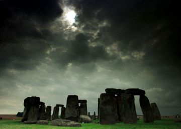 Los dólmenes de Stonehenge libran su batalla contra el tráfico Los dólmenes de Stonehenge libran su batalla contra el tráfico