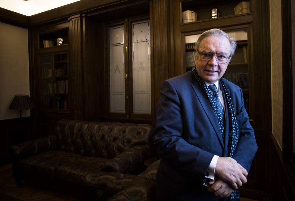 El director de cine polaco Krzysztof Zanussi,en la Academia de Cine.
