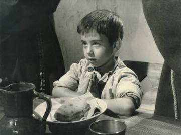 El niño Pablito Calvo, en 'Marcelino Pan y Vino', de Ladislao Vajda.