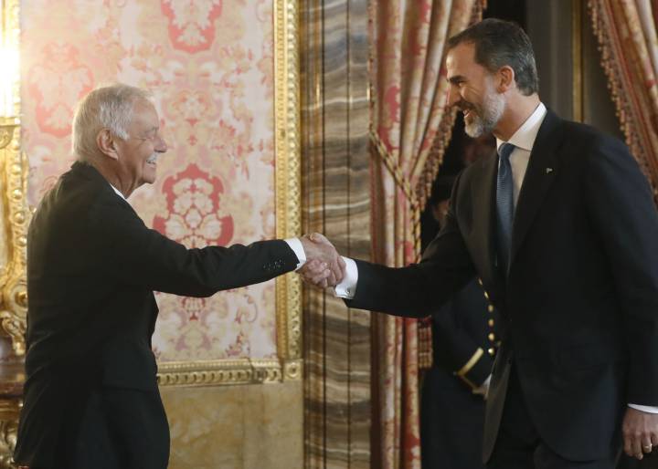 La entrega del Cervantes a Eduardo Mendoza, en directo La entrega del Cervantes a Eduardo Mendoza, en directo