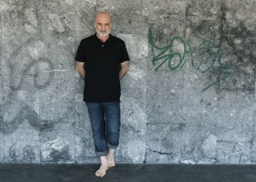 Fernando Aramburu gana el premio de la Crítica por su libro ‘Patria’ Fernando Aramburu gana el premio de la Crítica por su libro ‘Patria’