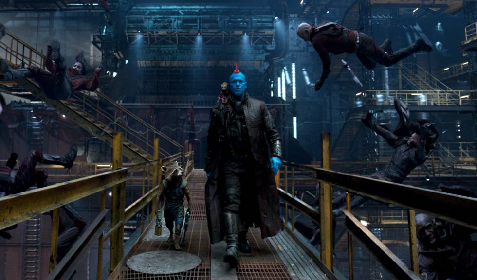 Rocket, Yondu y Baby Groot, no dejando a nadie vivo a su alrededor.