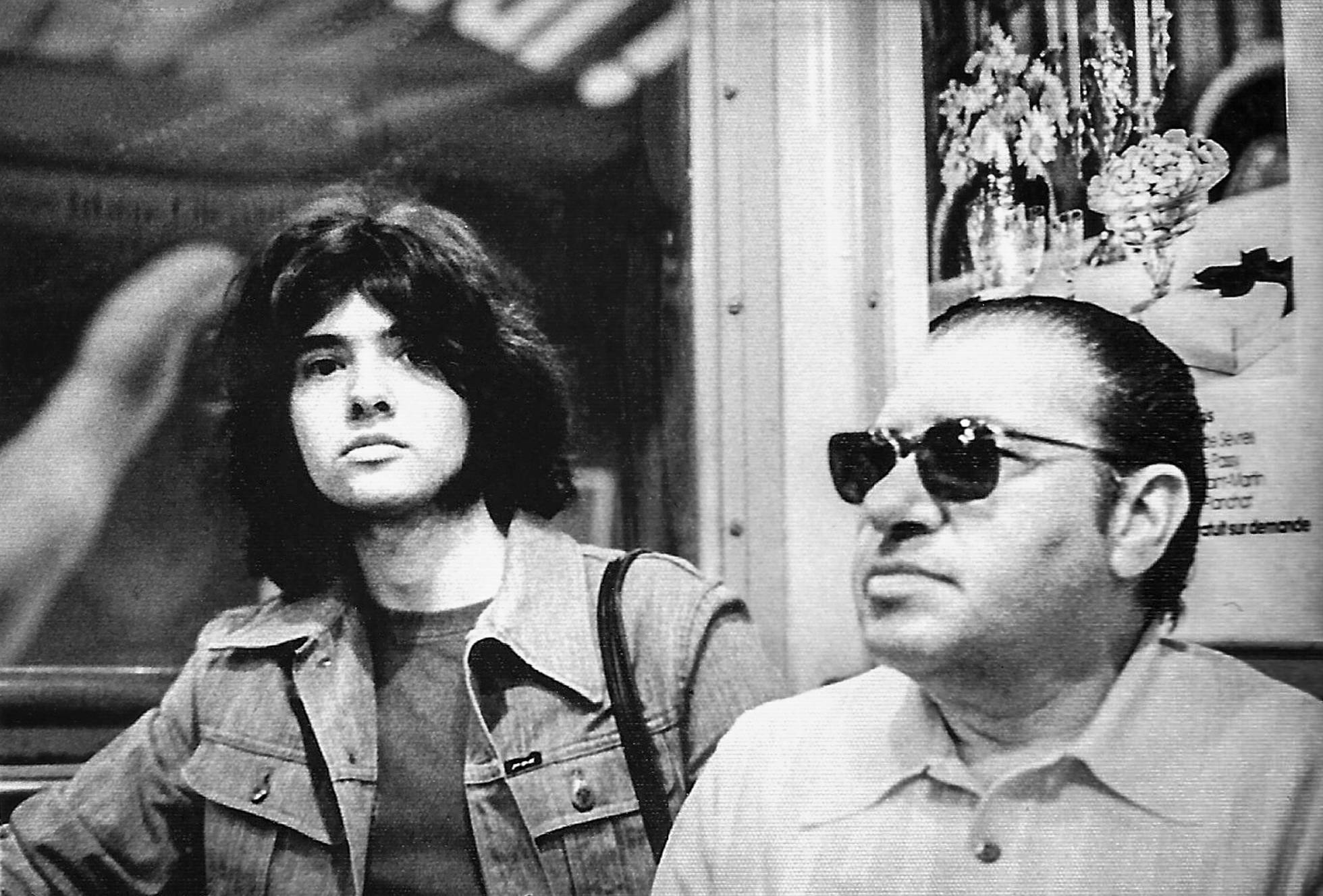 Félix Francisco Casanova y su padre en el metro de París.