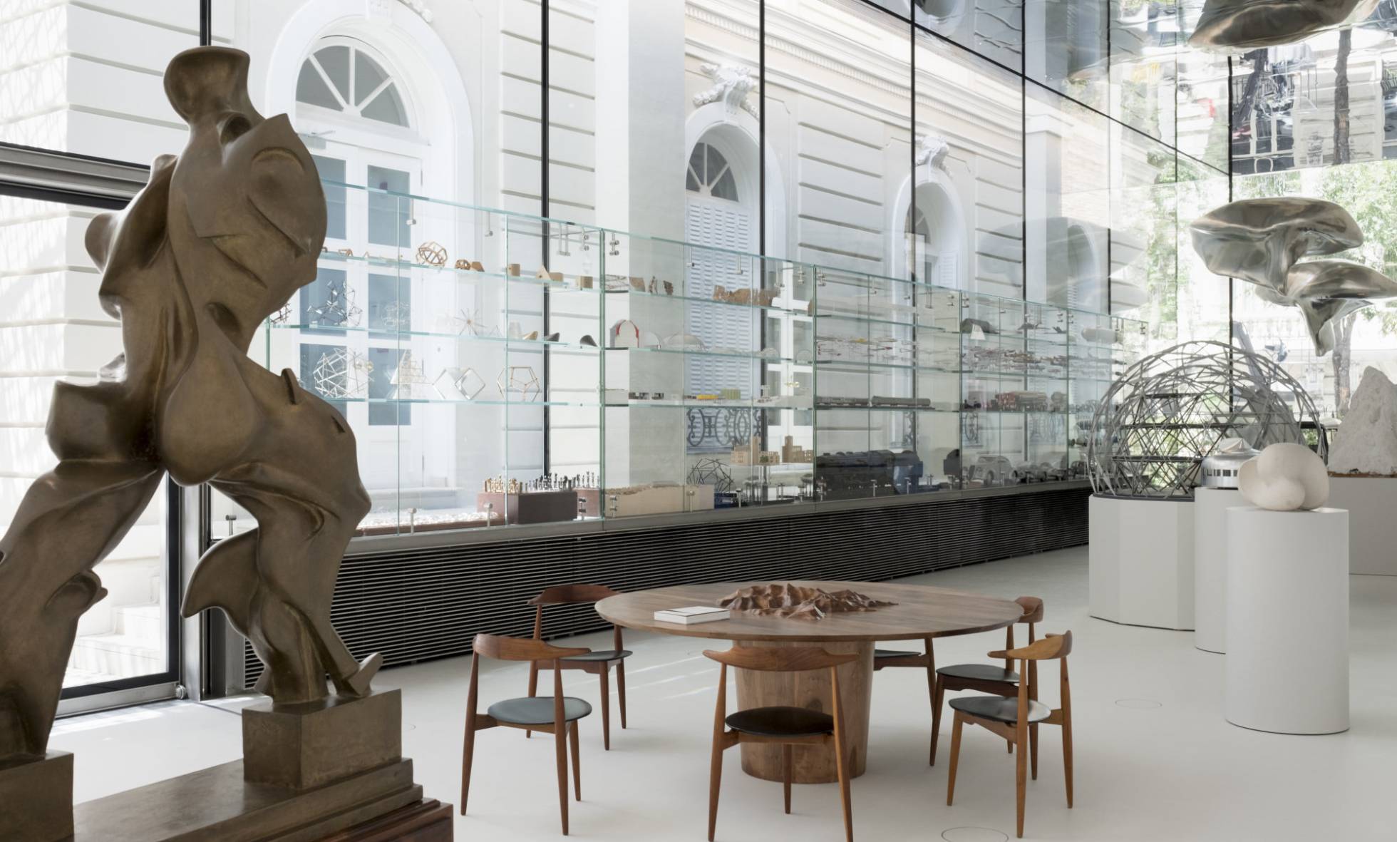 Interior de la fundación de Norman Foster en Madrid.