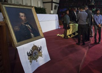 Así fue la misa por el último emperador mexicano 150 años después de su muerte Así fue la misa por el último emperador mexicano 150 años después de su muerte