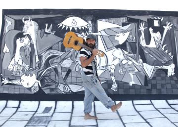 Miguel Campello, exvocalista de Elbicho, actúa este sábado en Los Matinales de EL PAÍS Miguel Campello, exvocalista de Elbicho, actúa este sábado en Los Matinales de EL PAÍS
