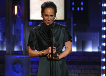 El Tony de Laurie Metcalf El Tony de Laurie Metcalf