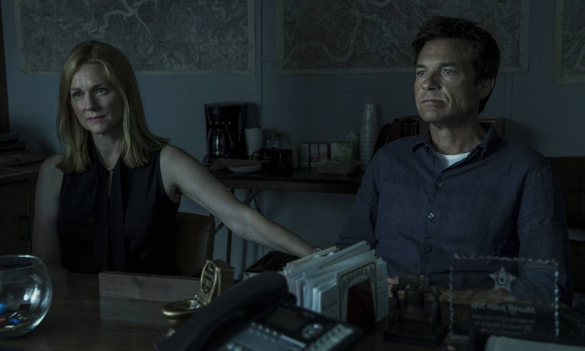 Laura Linney y Jason Bateman en 'Ozark'.