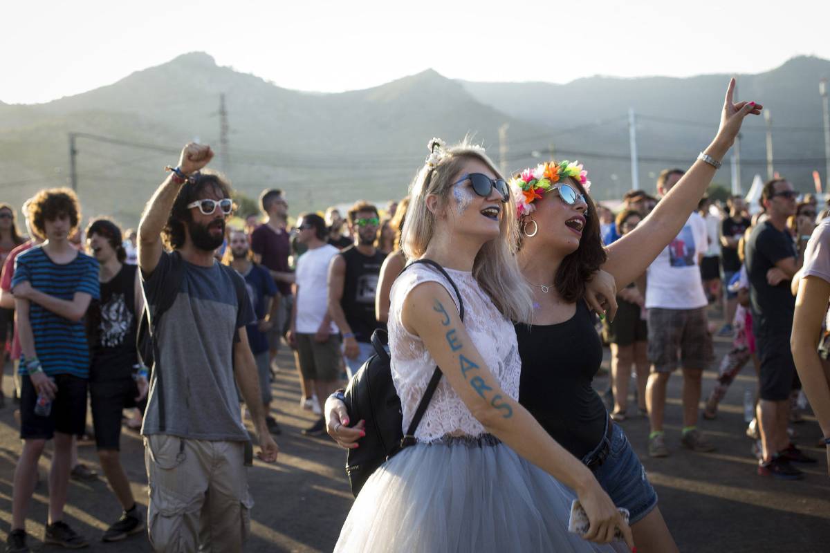 Asistentes a la última jornada del Festival Internacional de Benicàssim