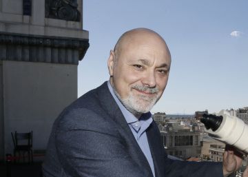 El rockero humanista sale de la sombra El rockero humanista sale de la sombra