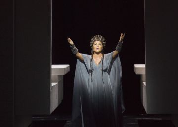 Netrebko se consagra en Salzburgo como la mayor soprano del siglo XXI Netrebko se consagra en Salzburgo como la mayor soprano del siglo XXI