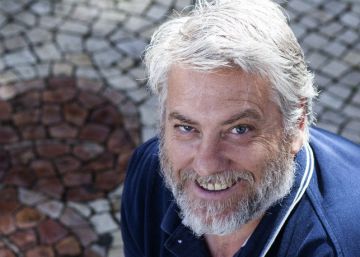 Los últimos artistas del suelo de Lisboa Los últimos artistas del suelo de Lisboa