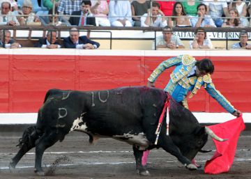 Toreo hondo e inconcluso de Curro Díaz Toreo hondo e inconcluso de Curro Díaz