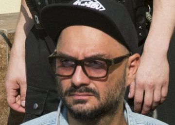 El director ruso Kiril Serébrennikov, bajo arresto domiciliario El director ruso Kiril Serébrennikov, bajo arresto domiciliario