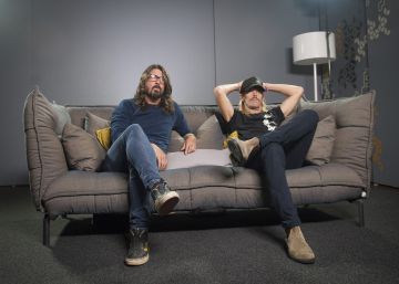 “No tenemos dioses ni fe, pero tenemos guitarras y escenarios” “No tenemos dioses ni fe, pero tenemos guitarras y escenarios”
