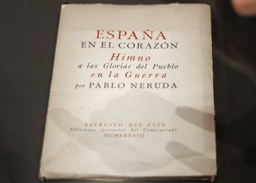 El libro que los soldados republicanos hicieron en Montserrat con vendajes, banderas y camisas El libro que los soldados republicanos hicieron en Montserrat con vendajes, banderas y camisas